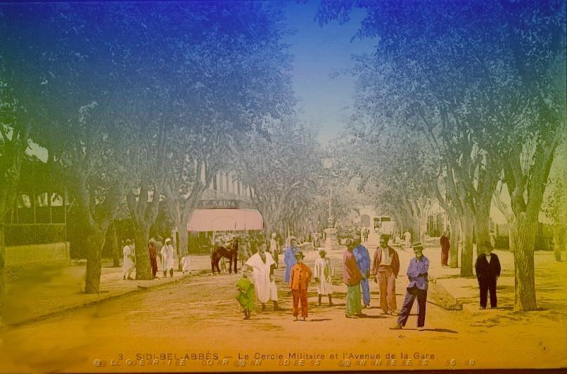 SIDI BEL ABBES CERCLE MILITAIRE ET AVENUE DE LA GARE.jpg
